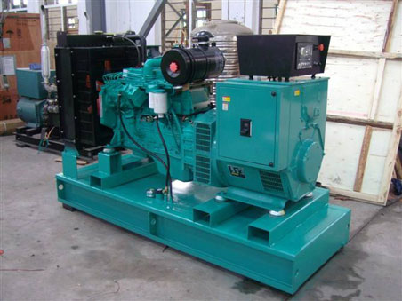 即墨200kw康明斯柴油发电机组图片 即墨200kw康明斯柴油发电机组图片